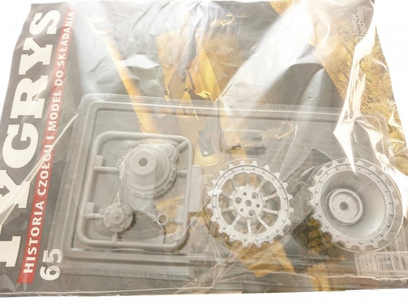 TYGRYS HISTORIA CZOŁGU I MODEL DO SKŁADANIA NR 065
