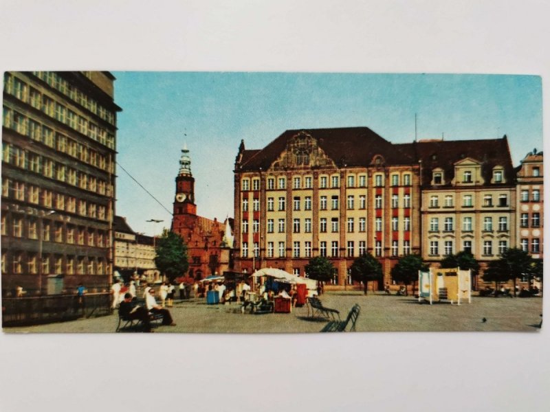 WROCŁAW. WIDOK Z PLACU SOLNEGO NA RATUSZ FOT. KRASSOWSKI