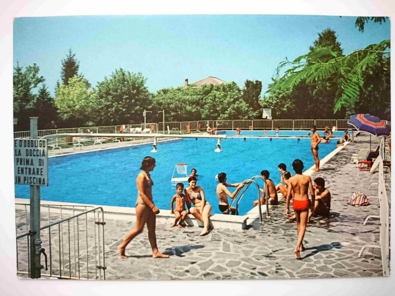 MONTICELLI D'ONGINA. PISCINA