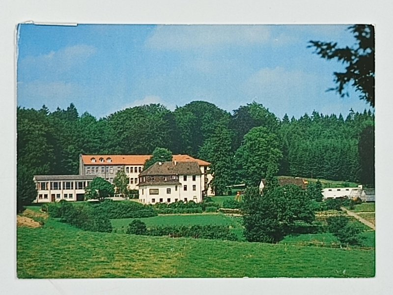 HAUS SPIELWIGGE IM EVANGELISCHEN PERTHES