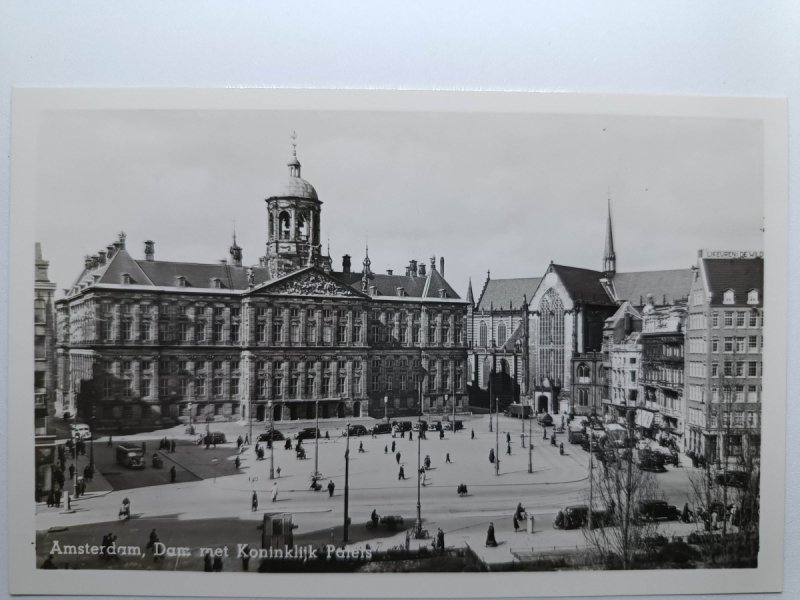 AMSTERDAM DAM WITH ROYAL PALACE