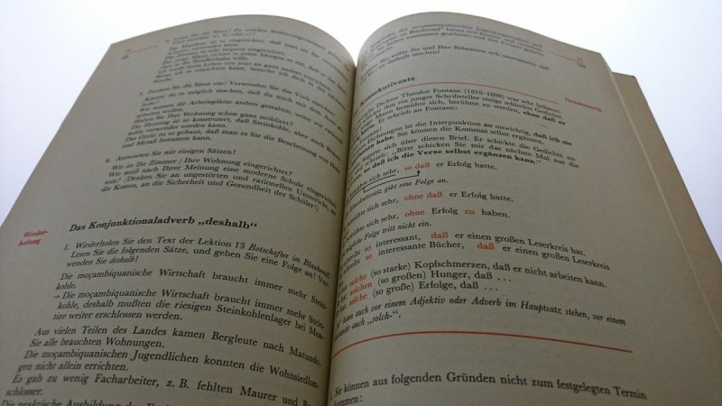 DEUTSCH 2 EIN LEHRBUCH FUR AUSLANDER 1989