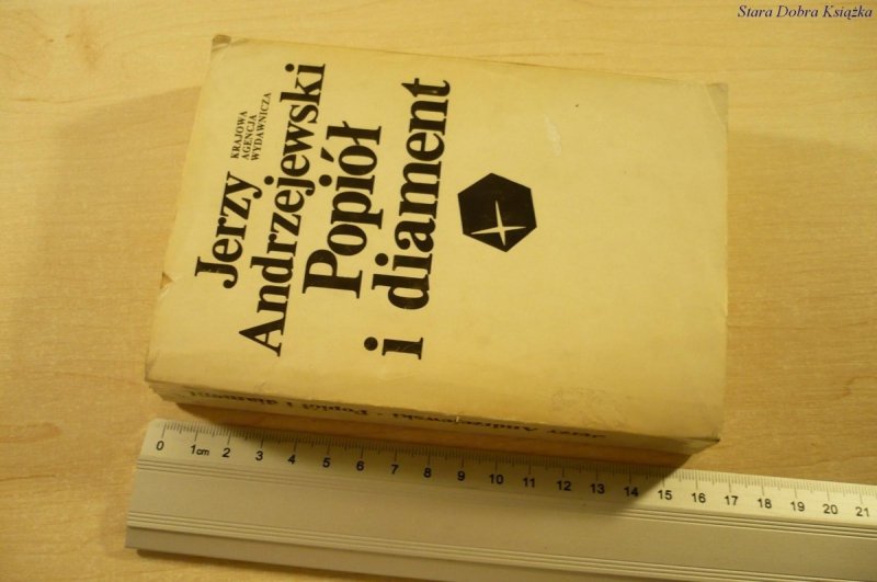 POPIÓŁ I DIAMENT - Jerzy Andrzejewski (1982)