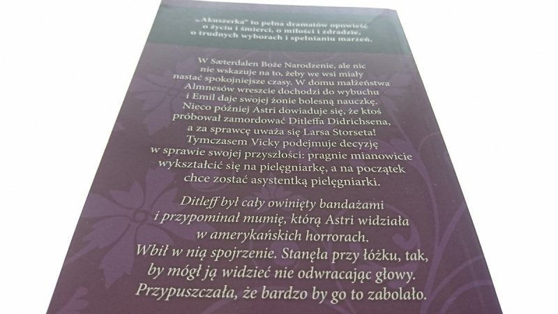 SAGA AKUSZERKA TOM 53 DOBRA SAMARYTANKA Lunde 2012