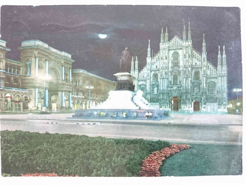 MILANO. PIAZZA DUOMO – NOTTURNO