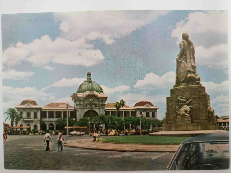MAPUTO PRACA DOS TRABALHADORES