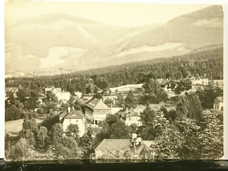 BIERUTOWICE. WIDOK OGÓLNY