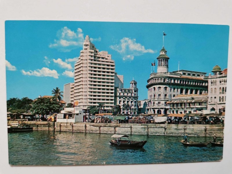 WATERFRONT SKYLINE. SINGAPORE