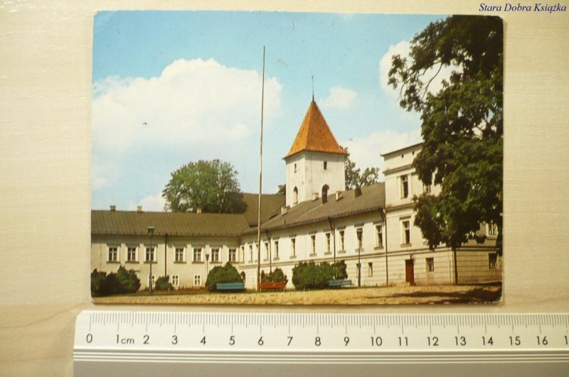 KOSZĘCIN. NEOKLASYCZNY PAŁAC Z 1830 r