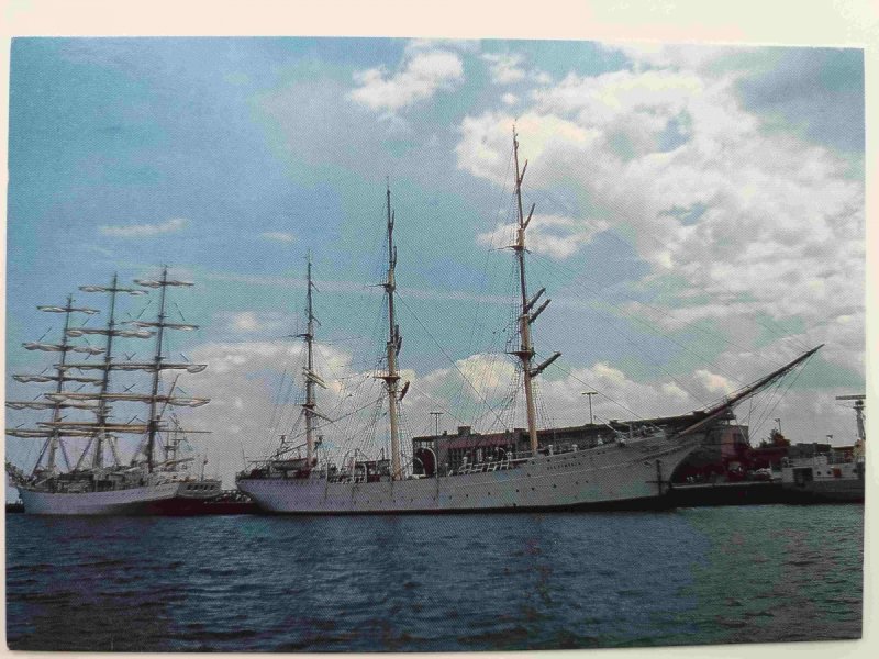 DAR POMORZA W PORCIE