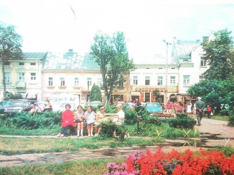 NOWY TARG. PLAC POKOJU FOT. J. TYMIŃSKI