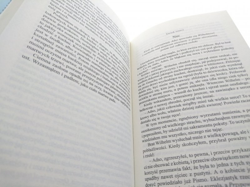 IMIĘ RÓŻY - Umberto Eco