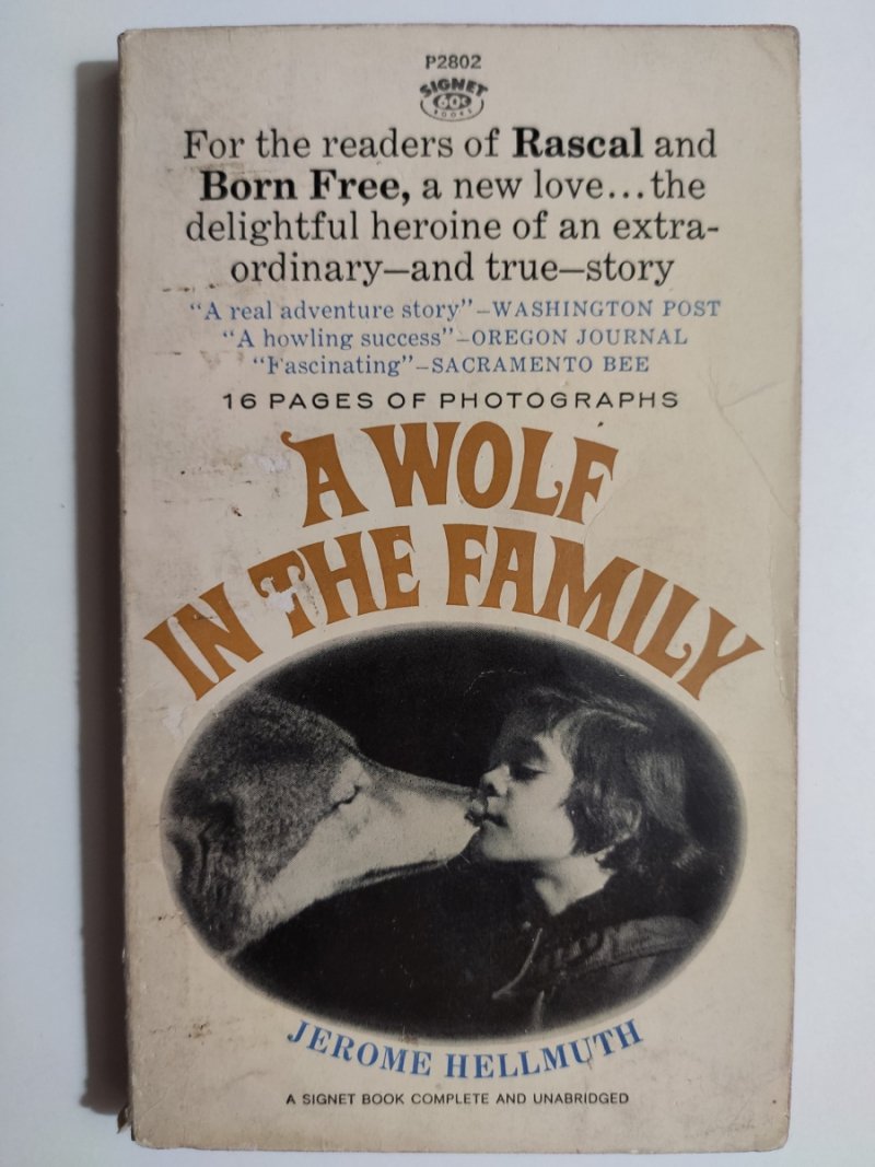 A WOLF IN THE FAMILY - Jerome Hellmuth