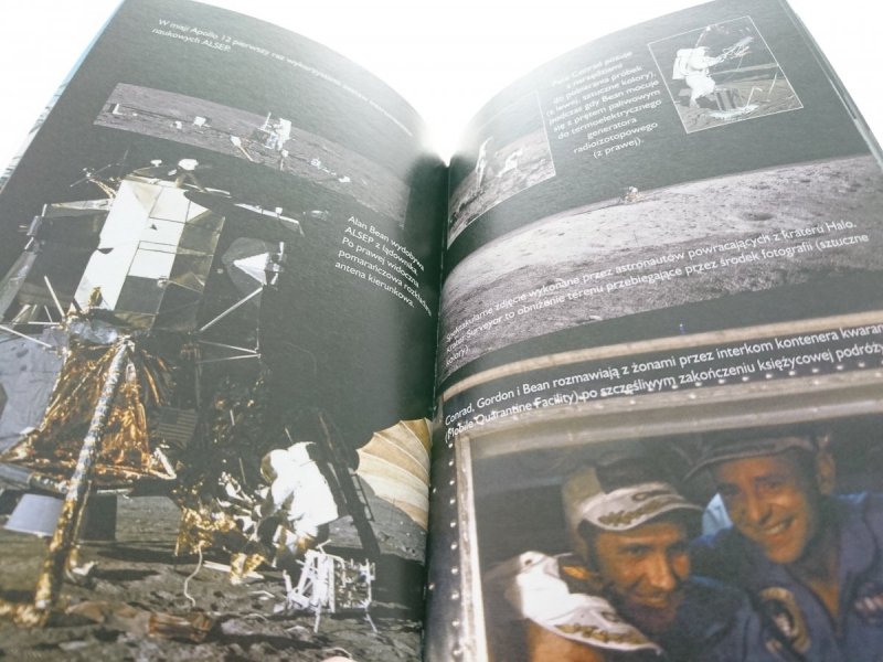 APOLLO. HISTORIA PODBOJU KOSMOSU - R. Godwin 2005