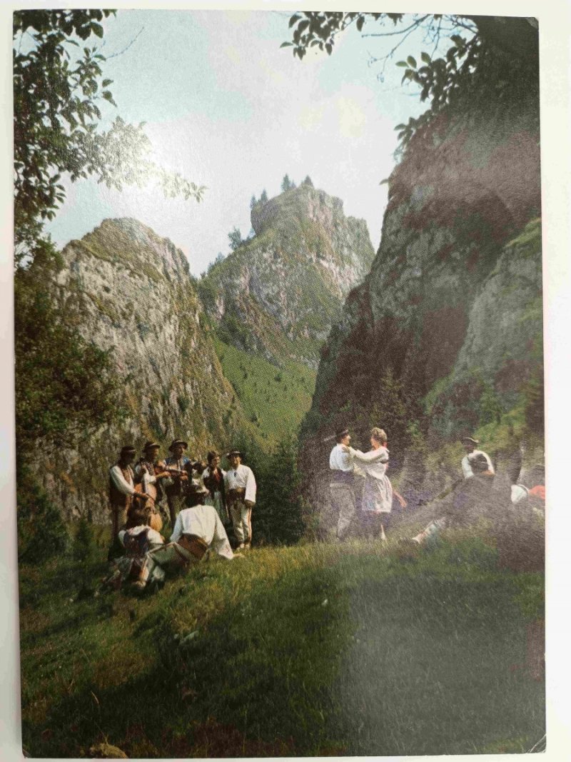 FOLKLOR PIENIŃSKI ZESPÓŁ REGIONALNY