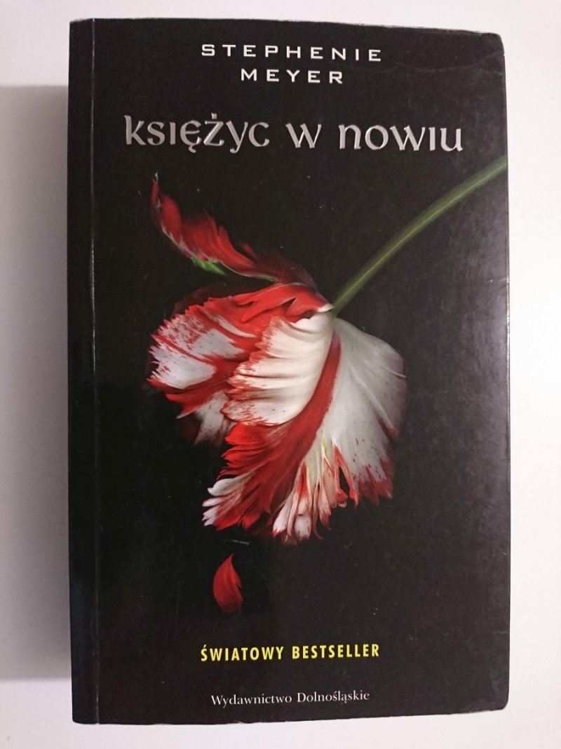 KSIĘŻYC W NOWIU - Stephenie Meyer 2006