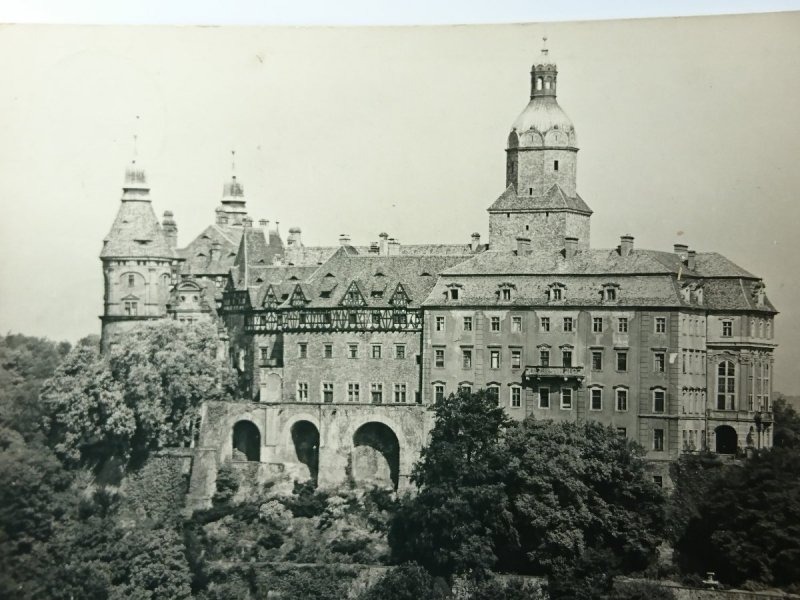 KSIĄŻ. ZAMEK ZBUDOWANY W 1292 r. PRZEZ BOLKA I
