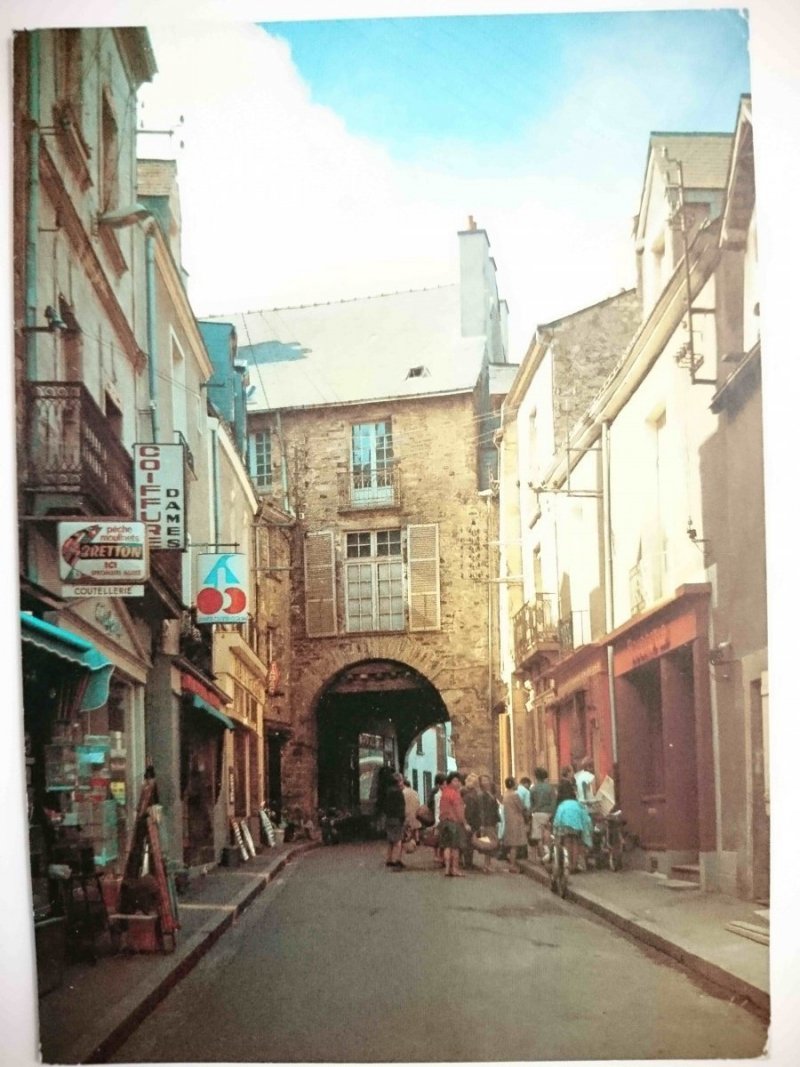 CHATEAUBRIANT (LOIRE-ATLANTIQUE) RUE PORTE-NEUVE