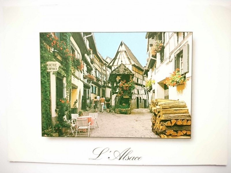 AU PAYS DES CIGOGNES. EGUISHEIM (HAUT-RHIN)