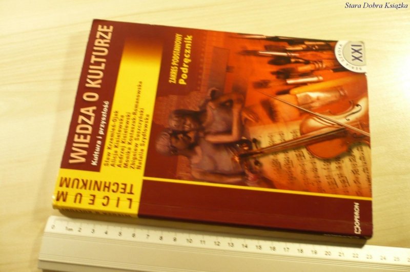 WIEDZA O KULTURZE. PODRĘCZNIK Z. PODSTAWOWY (2004)