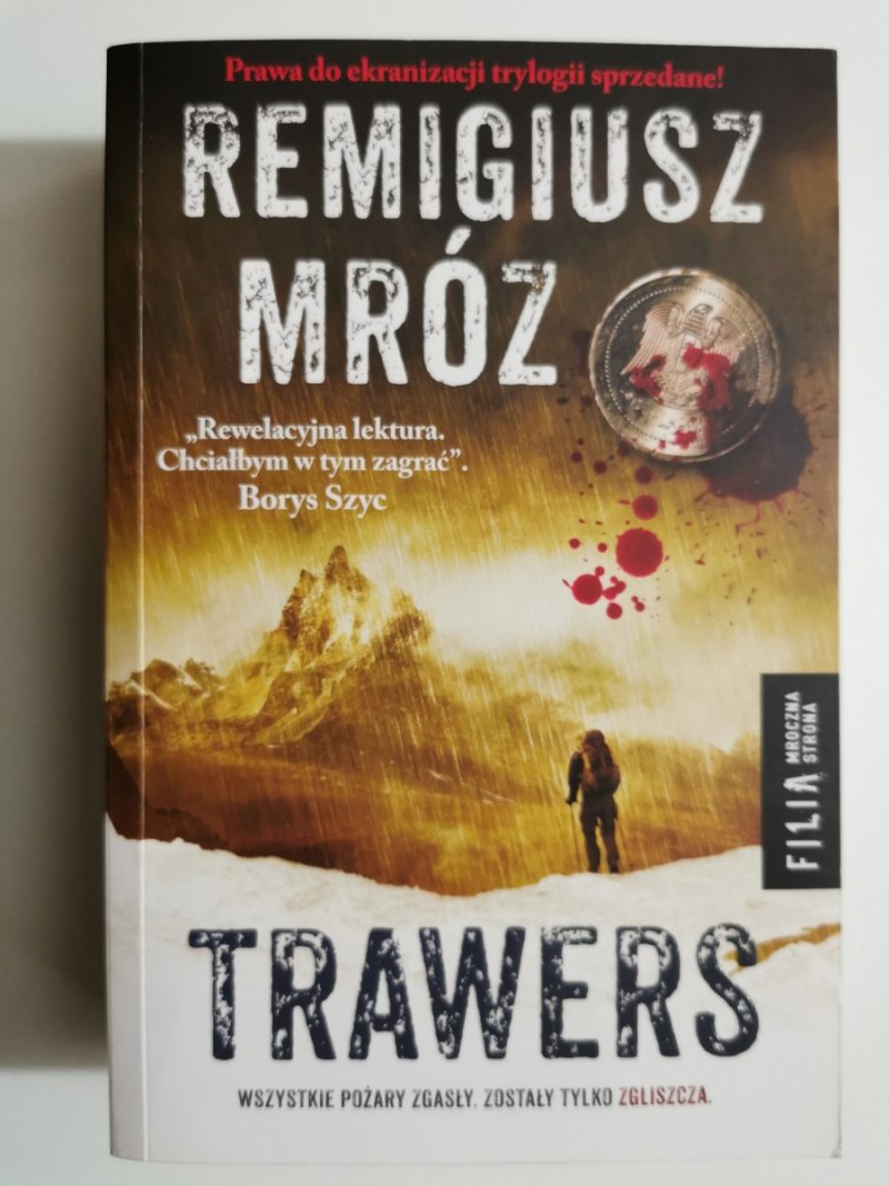 TRAWERS - Remigiusz Mróz