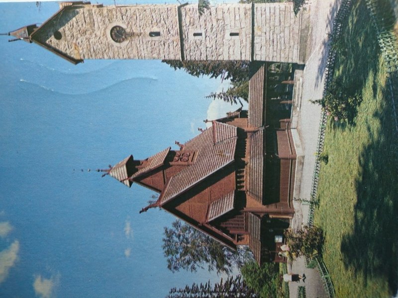 KARPACZ - BIERUTOWICE. ŚWIĄTYNIA FOT. JABŁOŃSKI