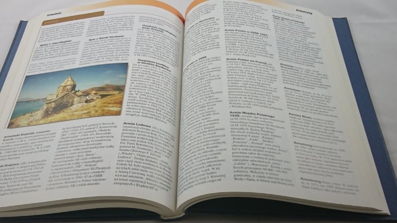 OXFORD. WIELKA ENCYKLOPEDIA ŚWIATA TOM I 2003