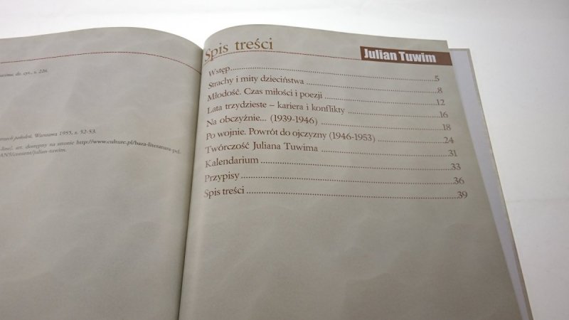 OPOWIEŚĆ O POECIE. JULIAN TUWIM