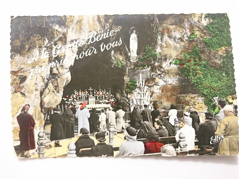 LOURDES. LA GROTTE MIRACULEUSE
