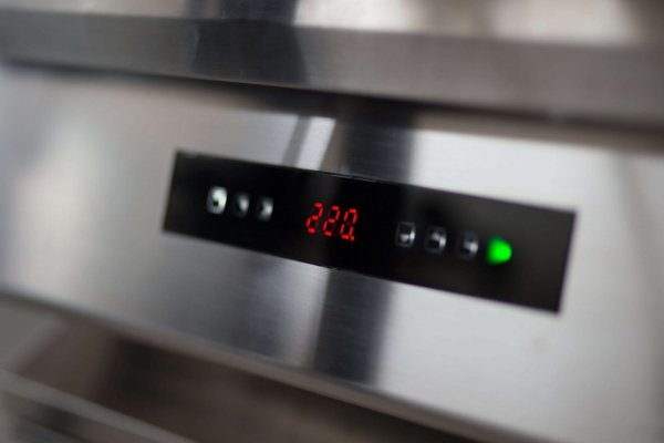 Płyta grillowa elektryczna | energooszczędna | nastawna | pojedyncza | ryflowana | Zernike | GE4090T1C