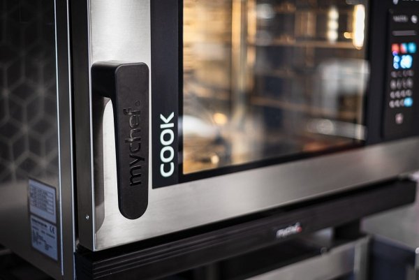 PIEC KONWEKCYJNO-PAROWY ELEKTRYCZNY | AUTOMATYCZNY SYSTEM MYJĄCY | 6XGN1/1 | 7,3 KW | 400 V | MYCHEF COOK MASTER COMPACT 061TE