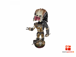 Predator Head Knocker - Bobble-Head Predator with Spear 20 cm