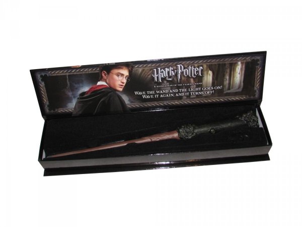 harry potter świecąca różdżka