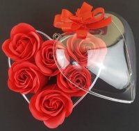Prezent dla Kochanej Wieczne róże w sercu akrylowym 