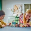 LEGO Klocki Friends 42670 Mieszkania i sklepy w mieście Heartlake