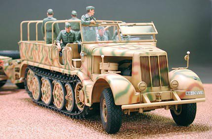 Tamiya Model plastikowy FAMO with Tank Transporter