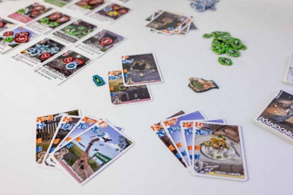 Portal Games Gra Jakub Wędrowycz: Upiorne wczasy