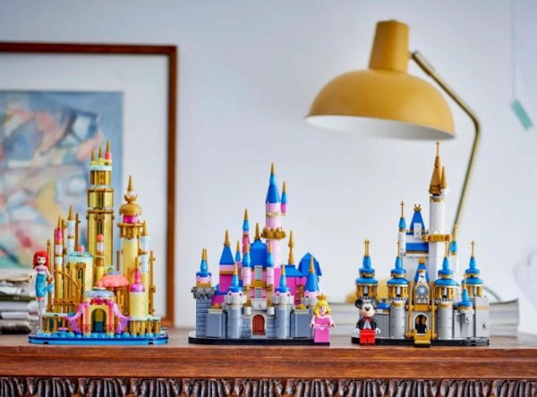 LEGO Klocki Disney 40720 Mały zamek śpiącej Królewny