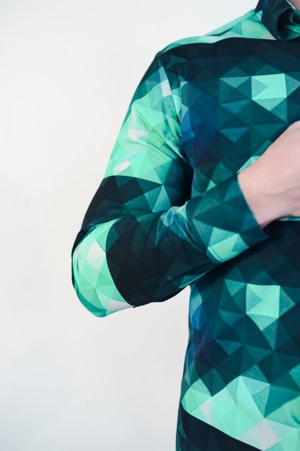 Koszula męska Slim CDR83 - 3D zielona w geometryczny wzór