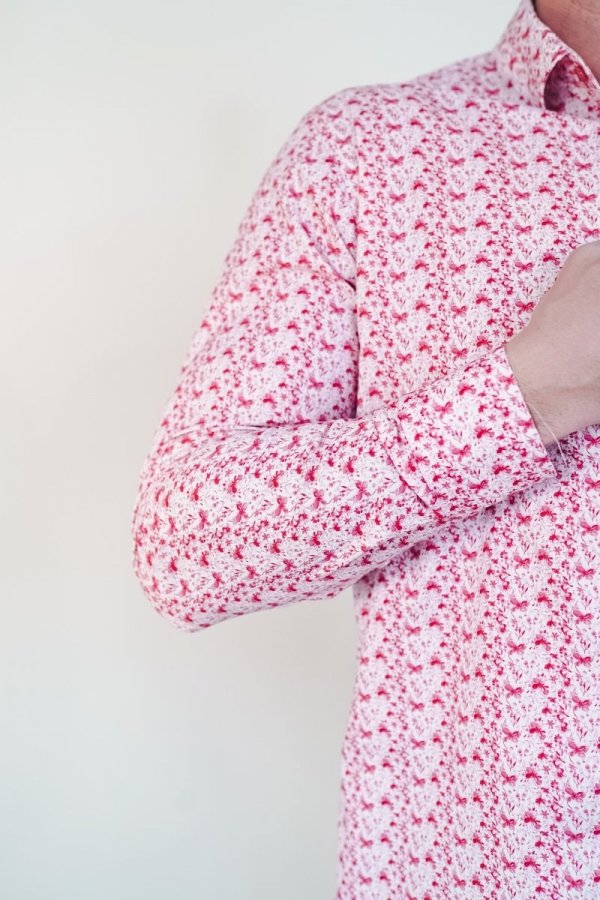 Koszula męska Slim CDR75 - 3D biała w różowy wzór