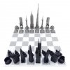 Ekskluzywne szachy ze stali nierdzewnej na marmurowej szachownicy Skyline World Icons – WI