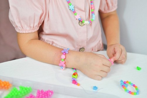 WOOPIE  ART&FUN Zestaw do Robienia Biżuterii Bransoletek Wisiorków Pierścionków Kolczyków z Motylkami