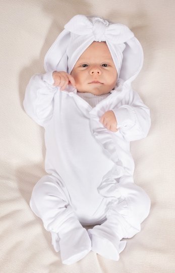 Pajacyk dresowy dla dziewczynki do chrztu