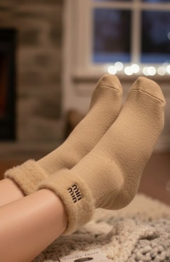 WiK 3001 Wywijane skarpety damskie 