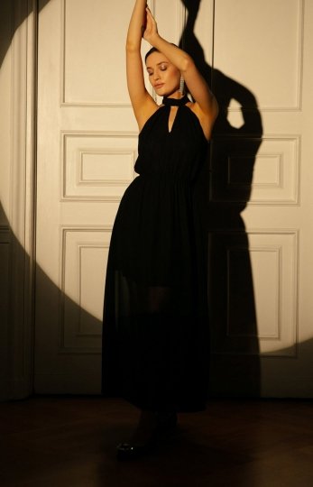 Makover K169 szyfonowa sukienka maxi czarna