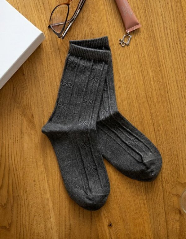 Magnetis YN5039 kokardki skarpety damskie 