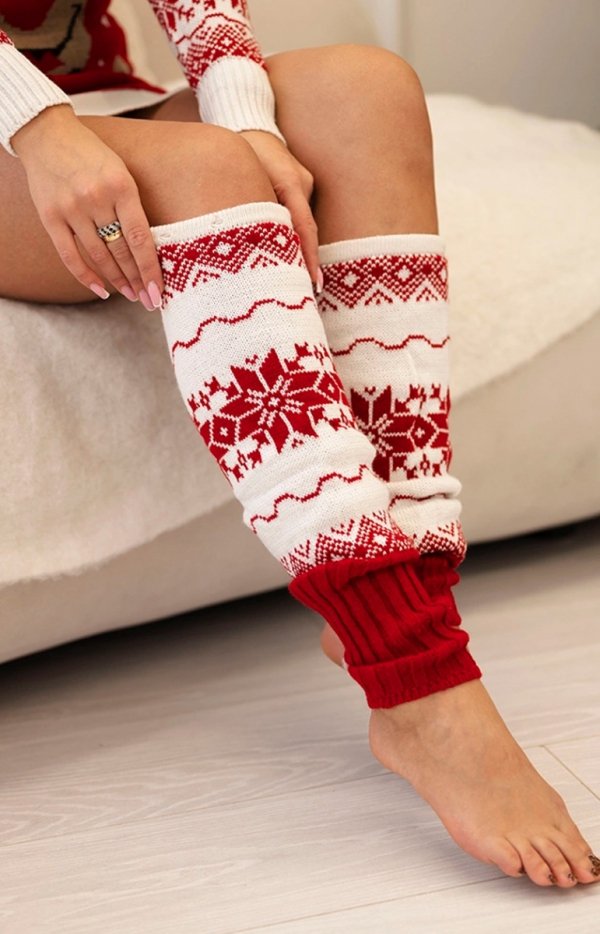 Komplet świąteczny sweter, czapka, podkolanówki-4