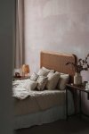 Cremefarbenes Set mit 5 dekorativen Kissen für Schlafzimmer