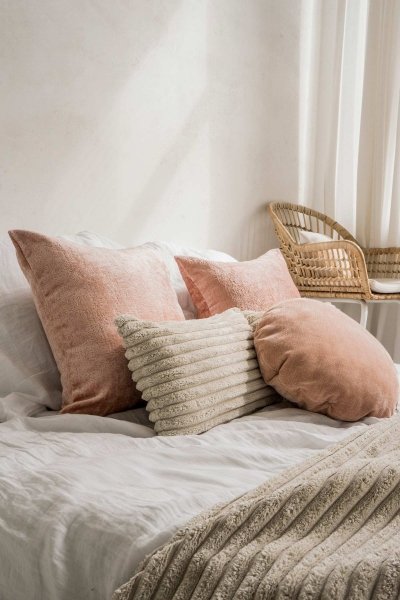 Creme-Rosa Set von 5 dekorativen Kissen für das Schlafzimmer Cord