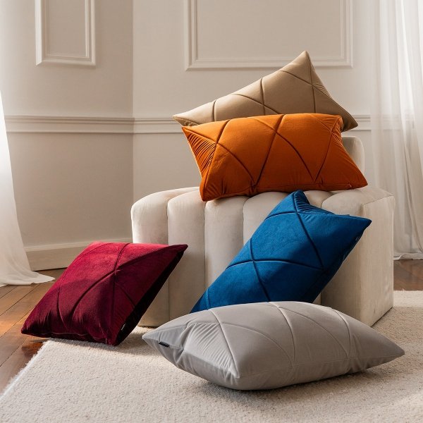 Touch decorative cushion gold 60x40 MOODI